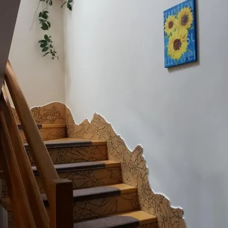 Calm House In Suburbs Of Cracow Дом отдыха *