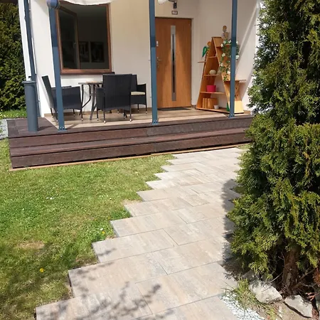 Calm House In Suburbs Of Cracow بيت للعطل ميتشالوفيتس