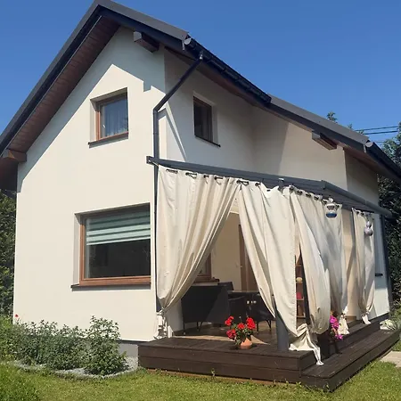 Vakantiehuis Calm House In Suburbs Of Cracow