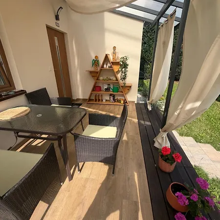 Calm House In Suburbs Of Cracow Vakantiehuis